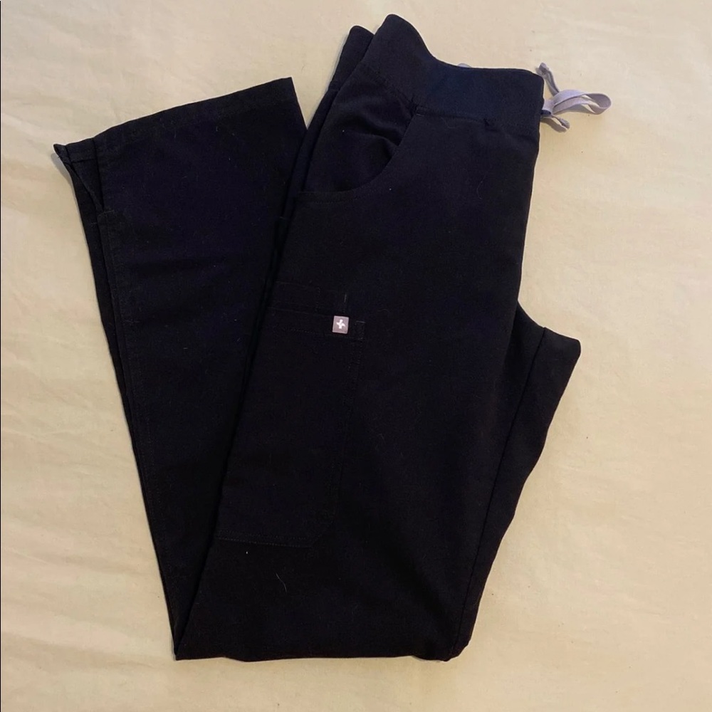 Figs Kade Cargo Scrub Pants